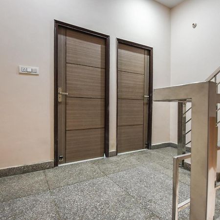 Hotel O Hi Tech Panchkula Ngoại thất bức ảnh